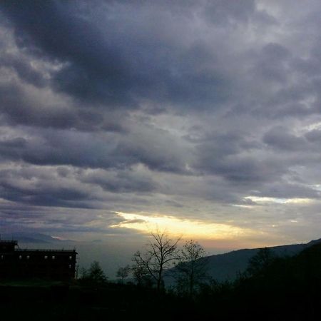 Nagarkot Sunshine Hotel Baluwapati Deupur Esterno foto