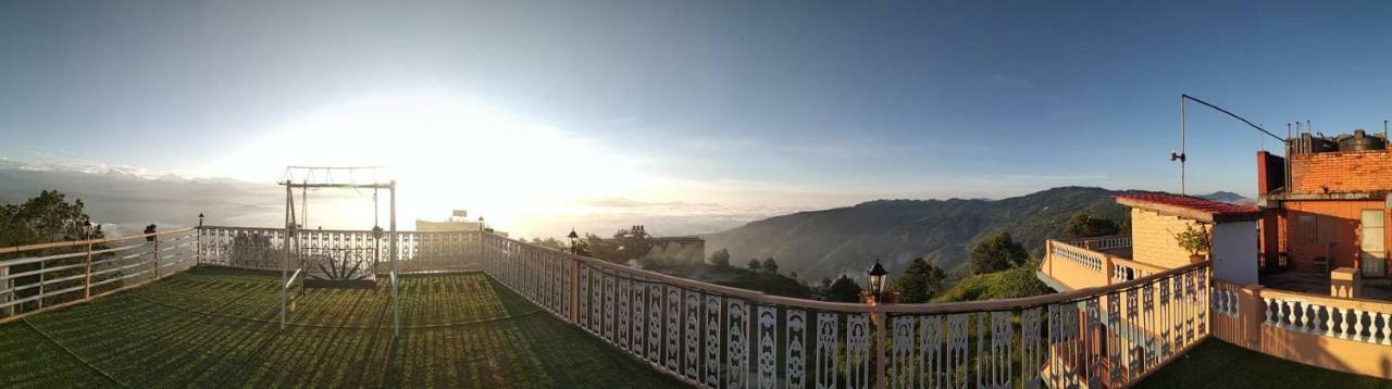Nagarkot Sunshine Hotel Baluwapati Deupur Esterno foto